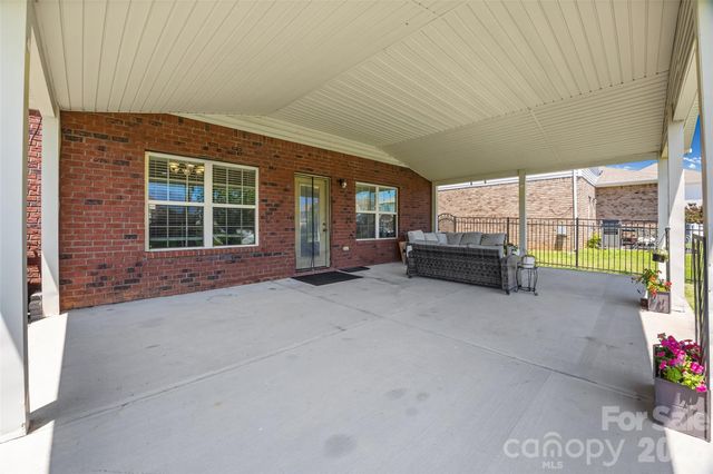 14712 Vaughan Drive, Charlotte, NC 28273