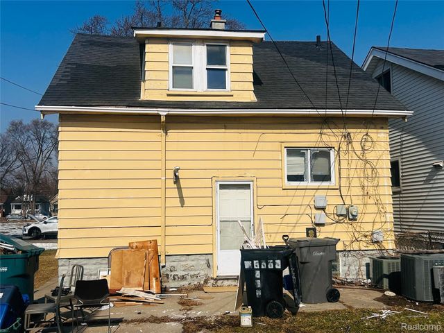 8727 Gary Street, Dearborn, MI 48126