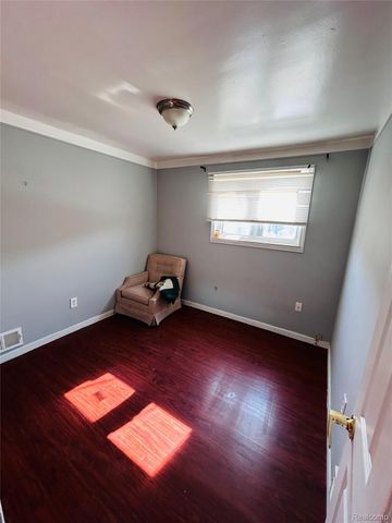 8727 Gary Street, Dearborn, MI 48126