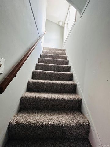 8727 Gary Street, Dearborn, MI 48126