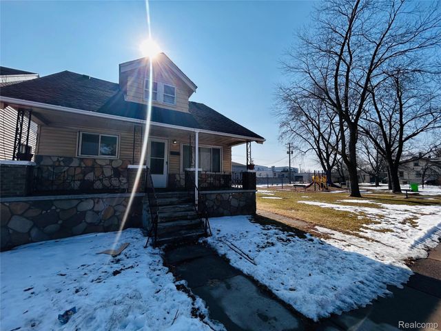 8727 Gary Street, Dearborn, MI 48126