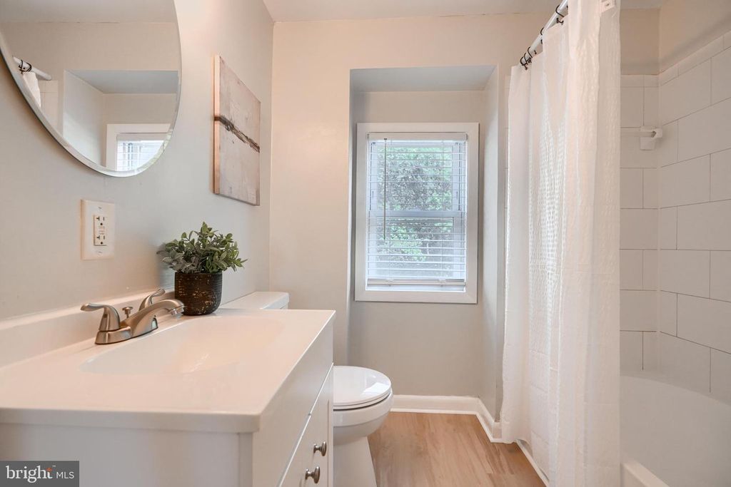 Image 21 of property listing at 6190 RADECKE AVE, Baltimore, MD 21206