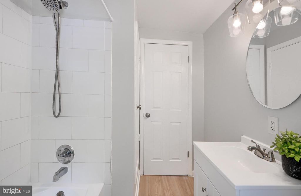 Image 23 of property listing at 6190 RADECKE AVE, Baltimore, MD 21206