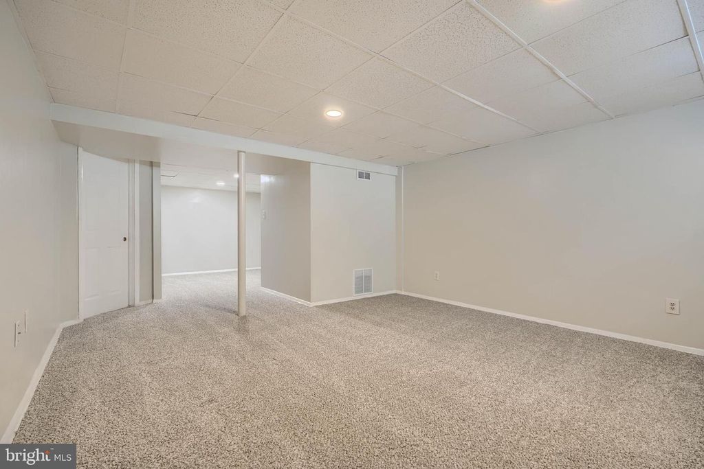 Image 30 of property listing at 6190 RADECKE AVE, Baltimore, MD 21206