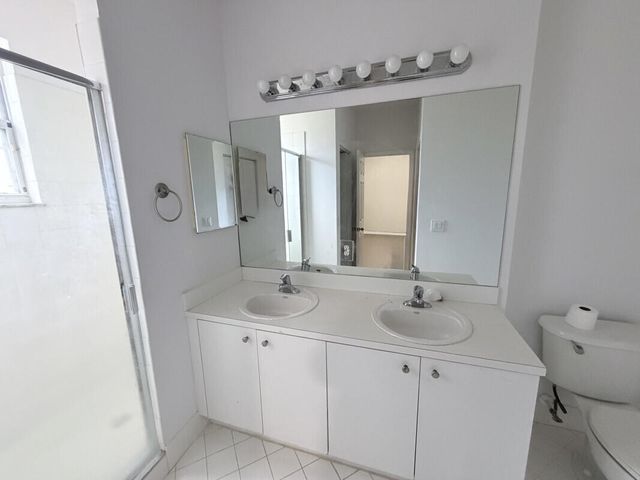 933 NE 42nd Avenue, Homestead, FL 33033