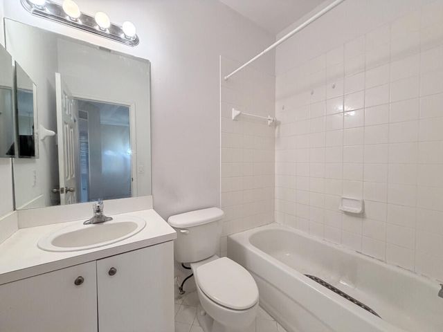 933 NE 42nd Avenue, Homestead, FL 33033