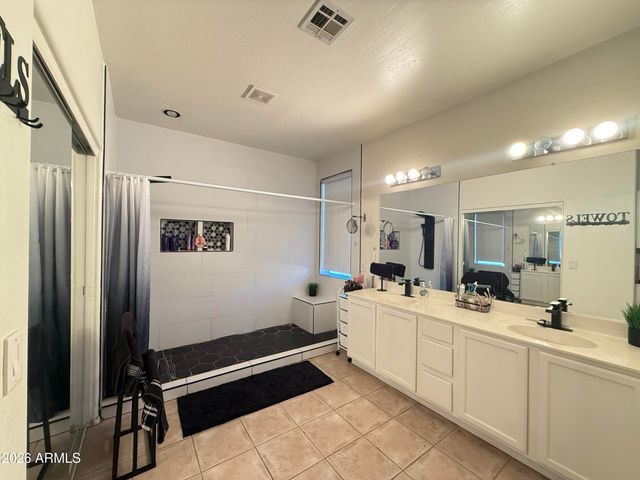 757 W ALOE Place, Chandler, AZ 85248