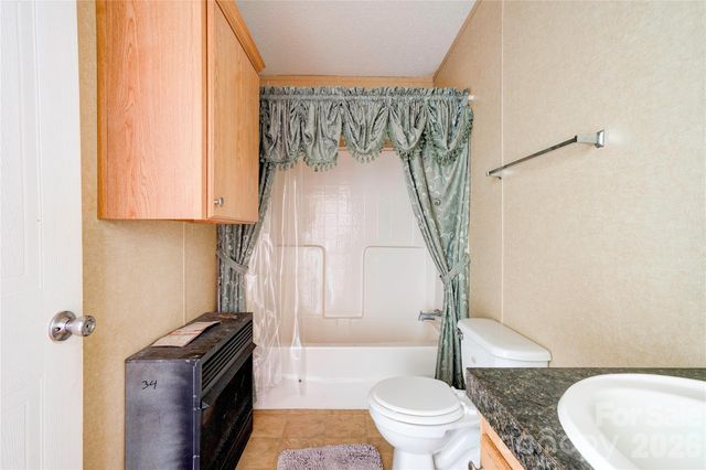136 Foxhill Drive, Shelby, NC 28150