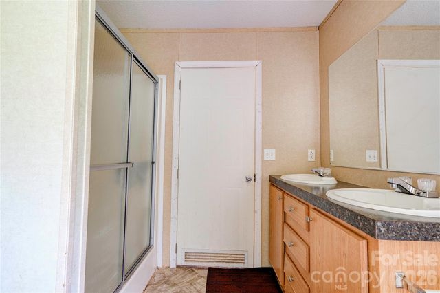136 Foxhill Drive, Shelby, NC 28150