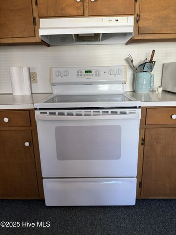 991 Pinecrest Road, Bath, NC 27808