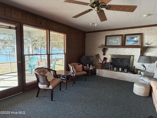 991 Pinecrest Road, Bath, NC 27808