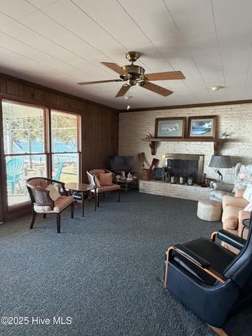 991 Pinecrest Road, Bath, NC 27808