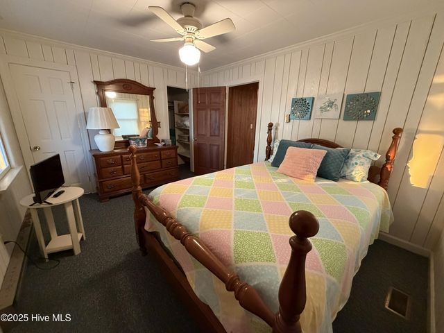 991 Pinecrest Road, Bath, NC 27808