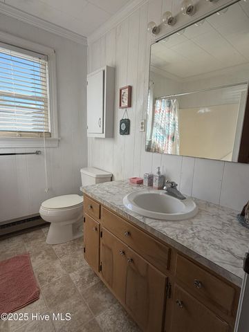 991 Pinecrest Road, Bath, NC 27808