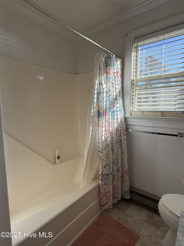 991 Pinecrest Road, Bath, NC 27808