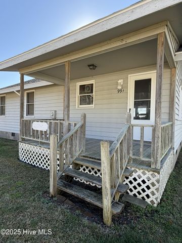 991 Pinecrest Road, Bath, NC 27808