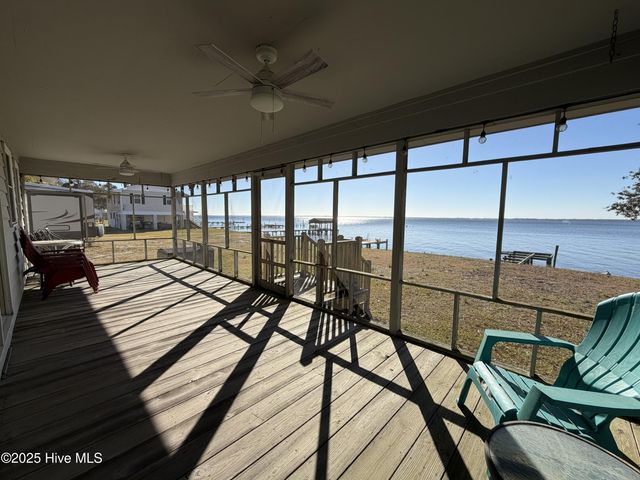 991 Pinecrest Road, Bath, NC 27808