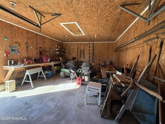 991 Pinecrest Road, Bath, NC 27808