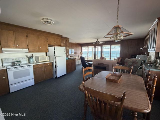 991 Pinecrest Road, Bath, NC 27808