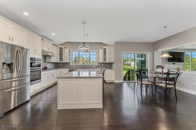 1 Belmont Ct, Alexandria Twp., NJ 08867