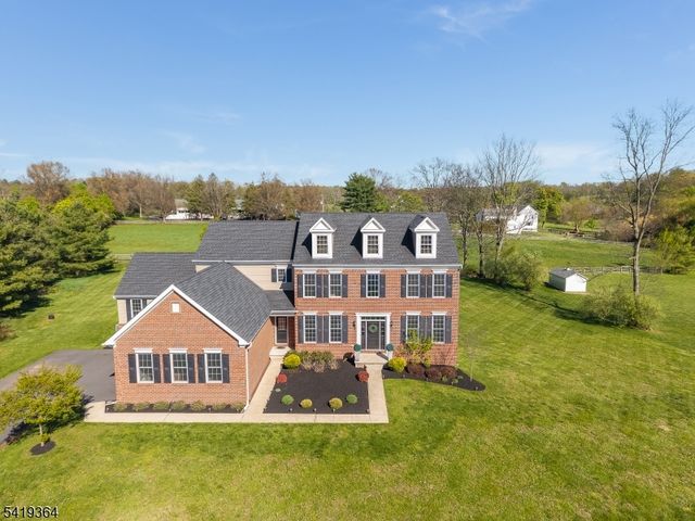1 Belmont Ct, Alexandria Twp., NJ 08867