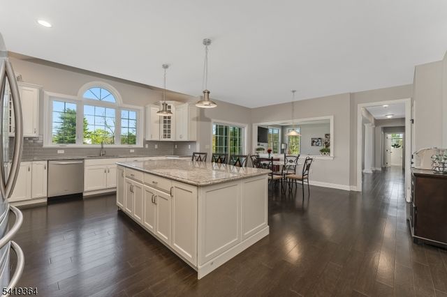 1 Belmont Ct, Alexandria Twp., NJ 08867