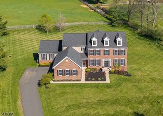 1 Belmont Ct, Alexandria Twp., NJ 08867