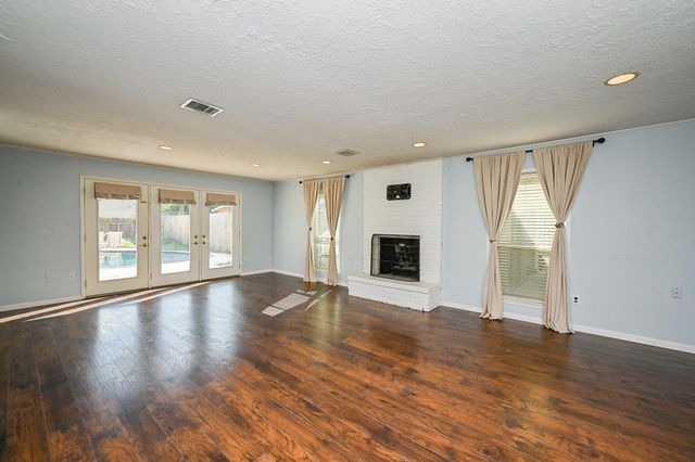 5614 Bough Court, Houston, TX 77092