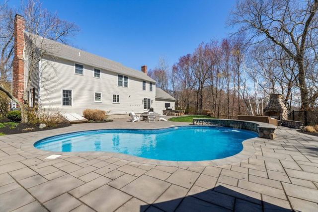 243 Bear Hill Rd, North Andover, MA 01845