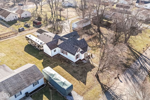 229 N 5th Street, Elwood, IN 46036