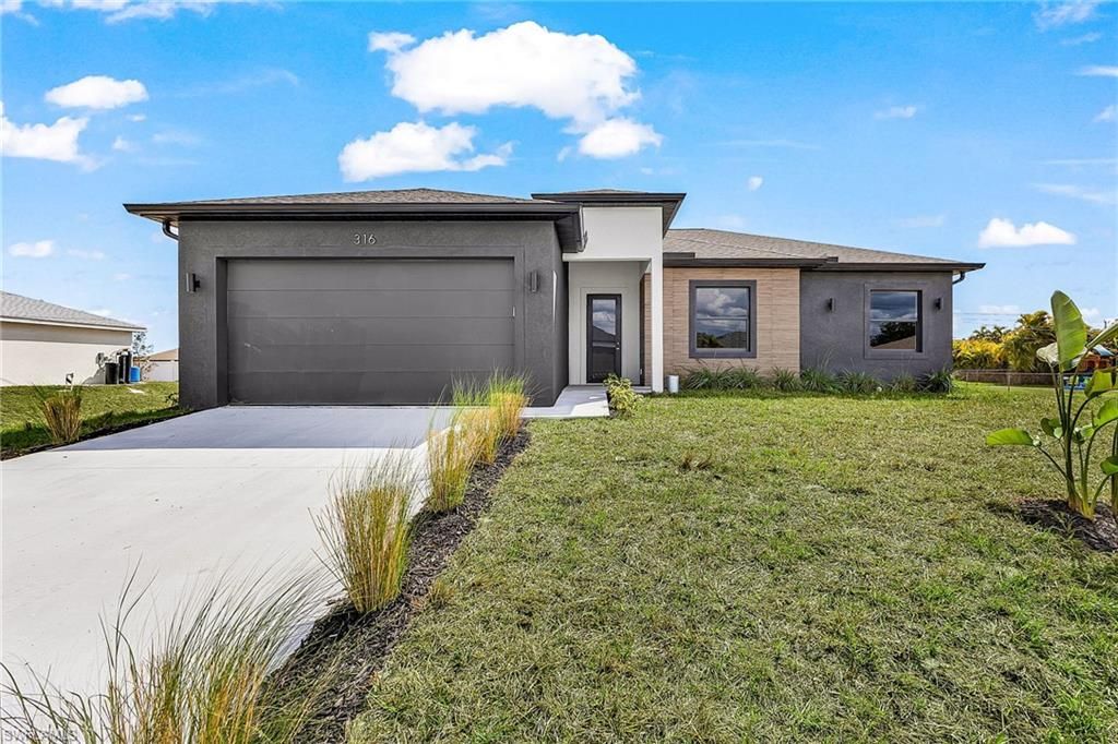 Image 2 of property listing at 316 10th ST, Cape Coral, FL 33993