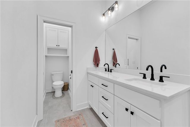 2047 E Little Crew Drive, Fayetteville, AR 72703