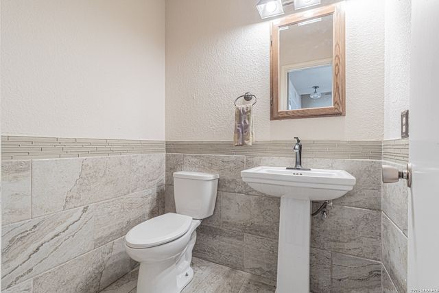 3403 Stoney Country, San Antonio, TX 78247