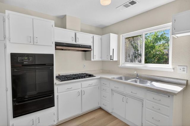 7108 Canaveral Way, North Highlands, CA 95660