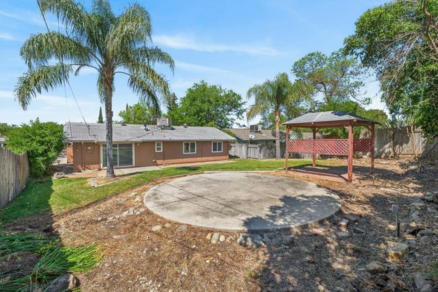 7108 Canaveral Way, North Highlands, CA 95660