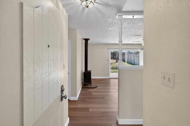 7108 Canaveral Way, North Highlands, CA 95660