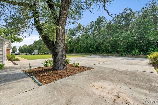 17715 Elko Rd, Chesterfield, VA 23803