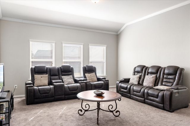 424 Eureka Court, Burleson, TX 76028