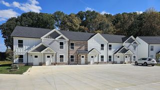 100 Henry Dr # 805, Burns, TN 37029