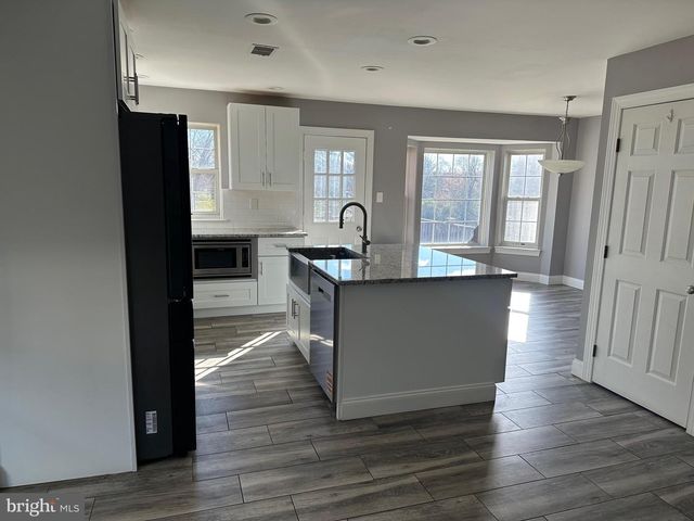 2504 GRANT CT, Jeffersonville, PA 19403