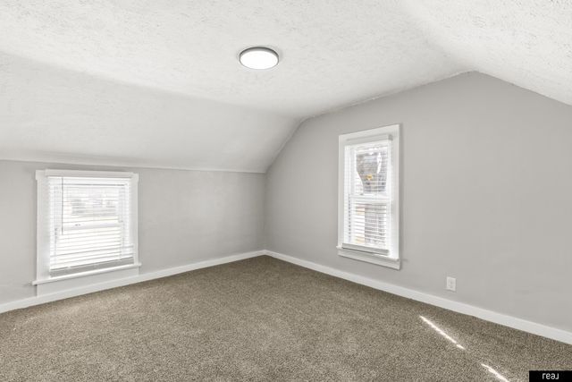 1634 Avenue A, Council Bluffs, IA 51501