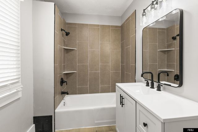 1634 Avenue A, Council Bluffs, IA 51501