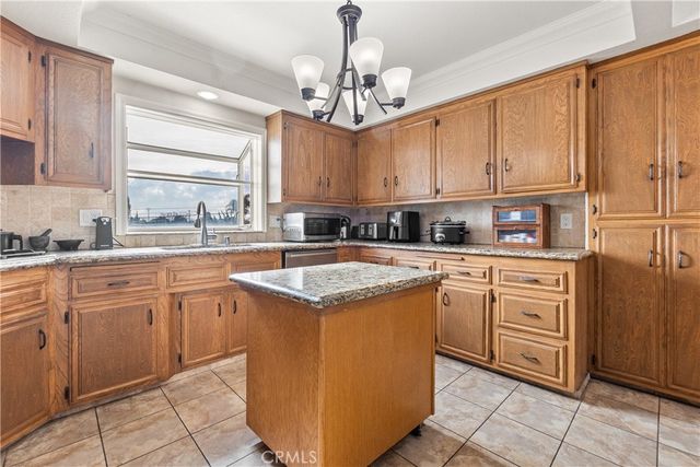 4580 W 132nd Street, Hawthorne, CA 90250