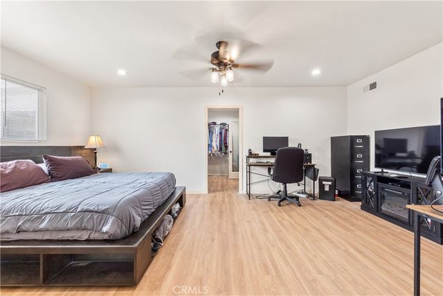 4580 W 132nd Street, Hawthorne, CA 90250