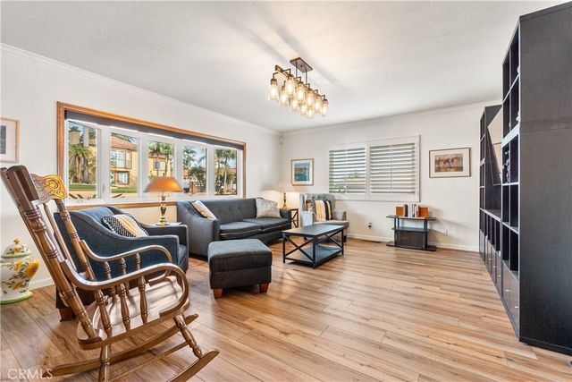 4580 W 132nd Street, Hawthorne, CA 90250