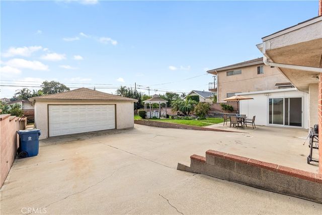 4580 W 132nd Street, Hawthorne, CA 90250