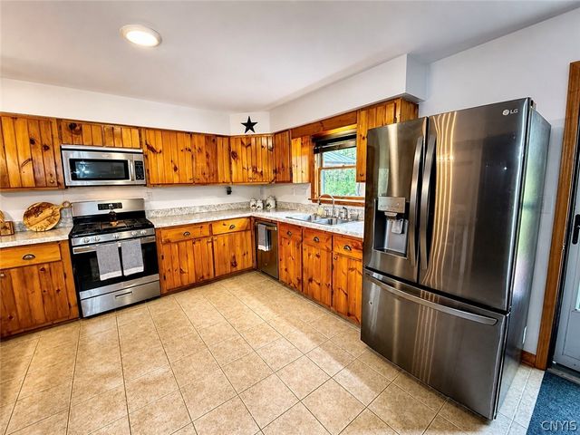 4251 Nelson Road, Nelson, NY 13035