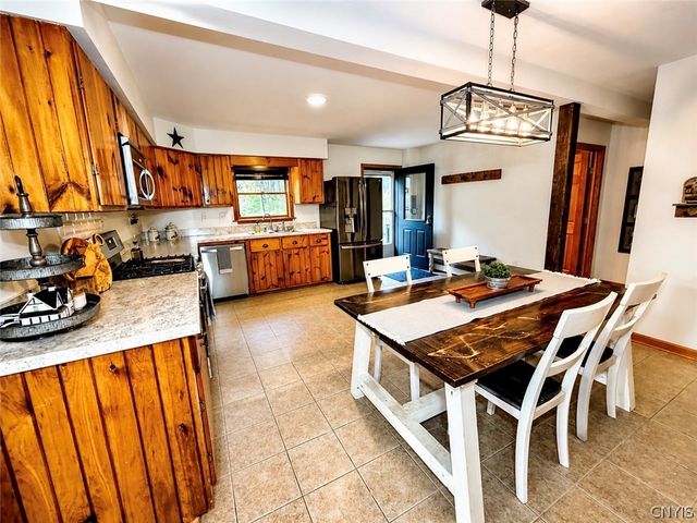4251 Nelson Road, Nelson, NY 13035