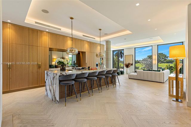 2499 N Meridian Ave, Miami Beach, FL 33140