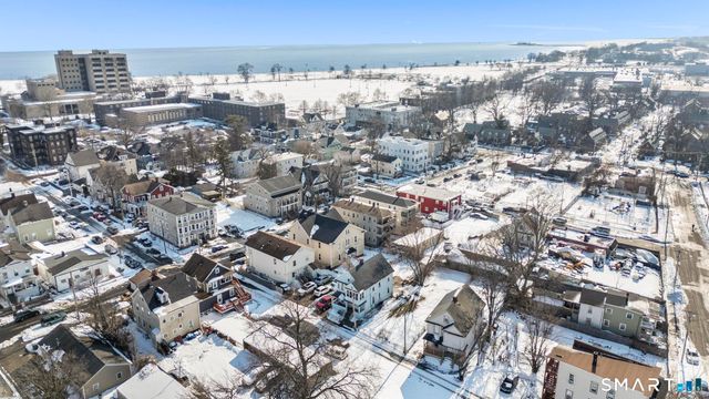 17-19 Rennell Court, Bridgeport, CT 06605